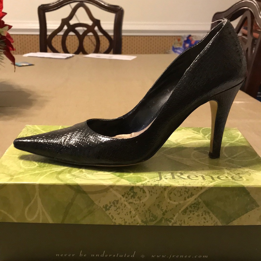 Shoes J. Renee black